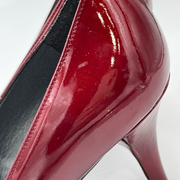 Stuart‎ Weitzman Burgundy Round Toe Patent Leather Pumps Style KH95757 Sz 7M - Picture 4 of 16
